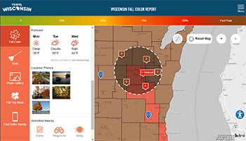 Screencap of Fall Color Report with a colorful map of Wisconsin and sidebar of information for Oshkosh County